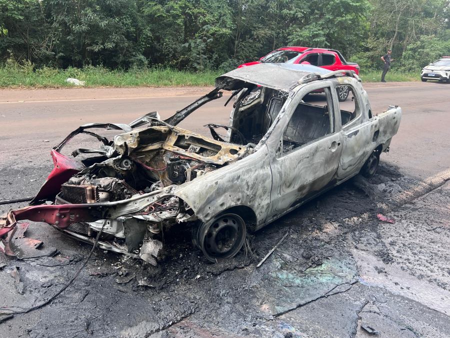 Acidente entre utilitário e caminhão mobiliza equipes de resgate entre Barra Funda e Novo Barreiro