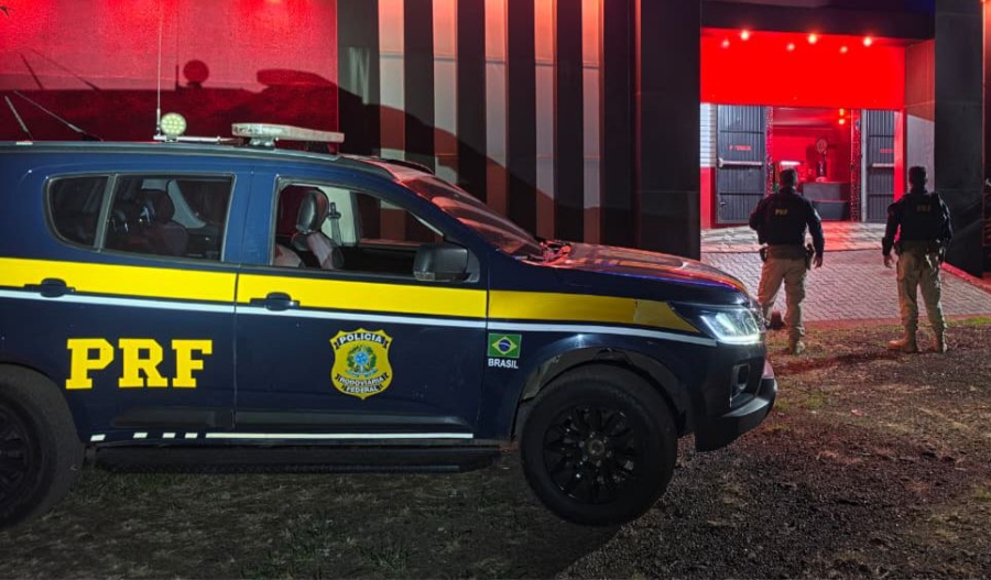 PRF resgata adolescente de 16 anos em situação de exploração sexual em Sarandi durante Operação Domiduca