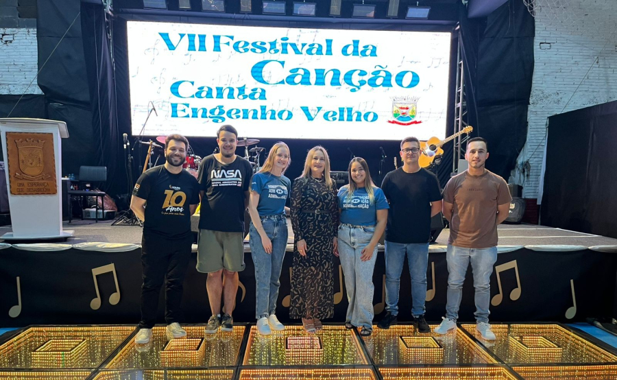 Curso de Administração do Cesurg participa da organização do 7º Festival da Canção de Engenho Velho